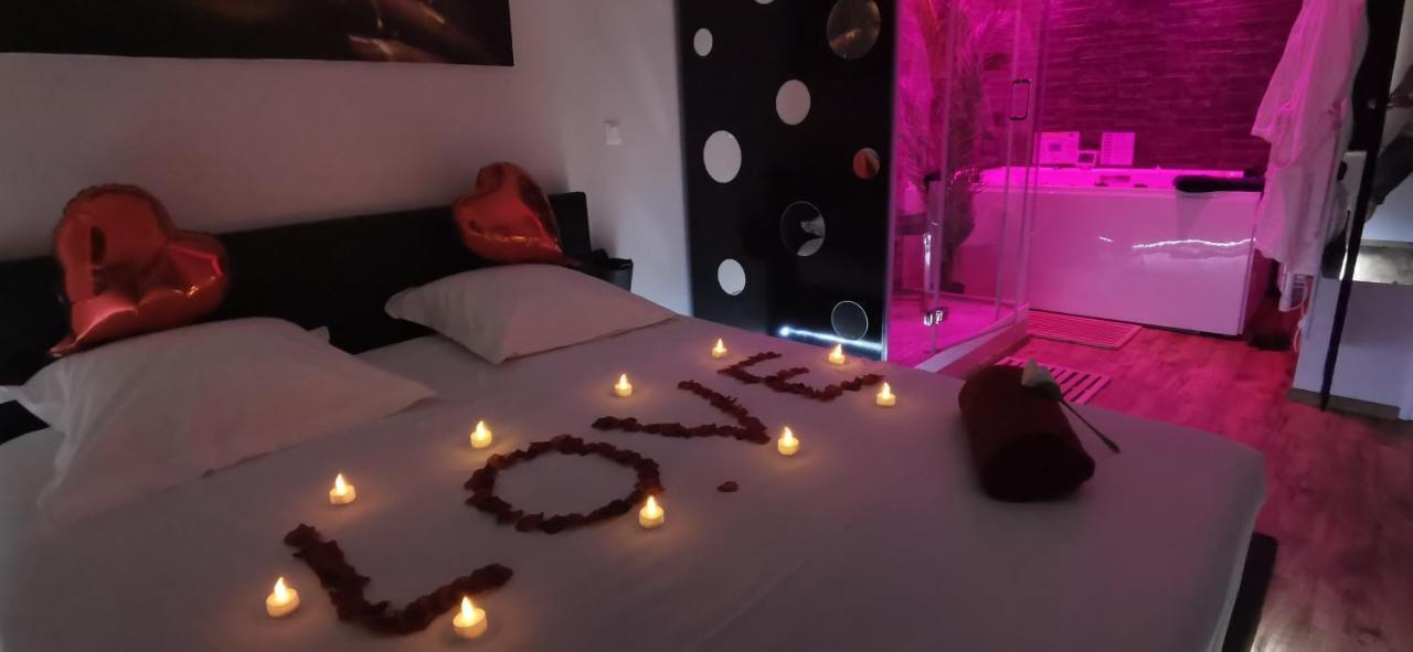 Spa Privatif Love Room, Le Hammam Et Bulles, Chez Nuits Chartraines Chartres Zewnętrze zdjęcie